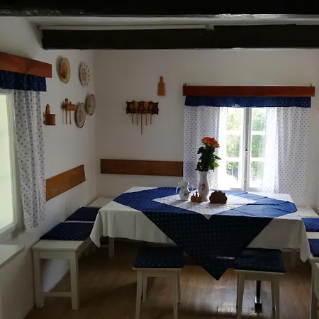 Roubenka 木屋 *